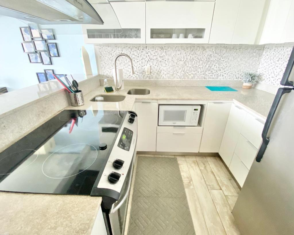 Kasa Brisa Marina Ocean View Balcony Beachfront San Juan Exterior foto